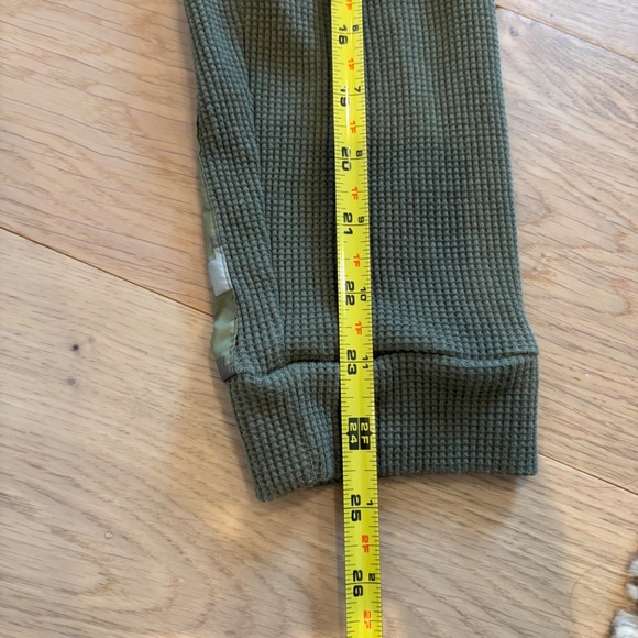 Men's Size M Nike Olive New England Patriots Salute To Service Long Slee… - Picture 8 of 14